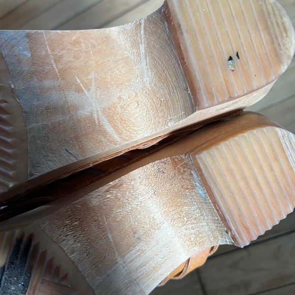 Anna Clogs made in Sweden wooden woven patterned open toed clogs - Picture 6 of 9